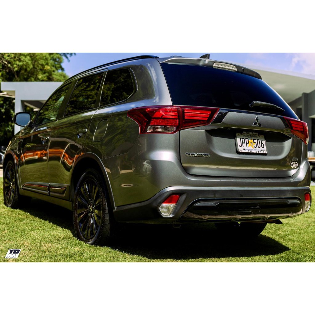 2020 Mitsubishi Outlander SE